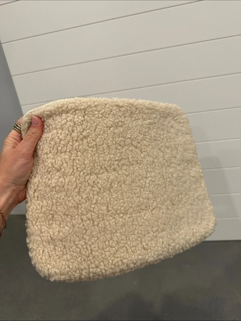 Plush Shearling Zip Sherpa Computer Tablet Case Pouch- Cream (laptop bag)